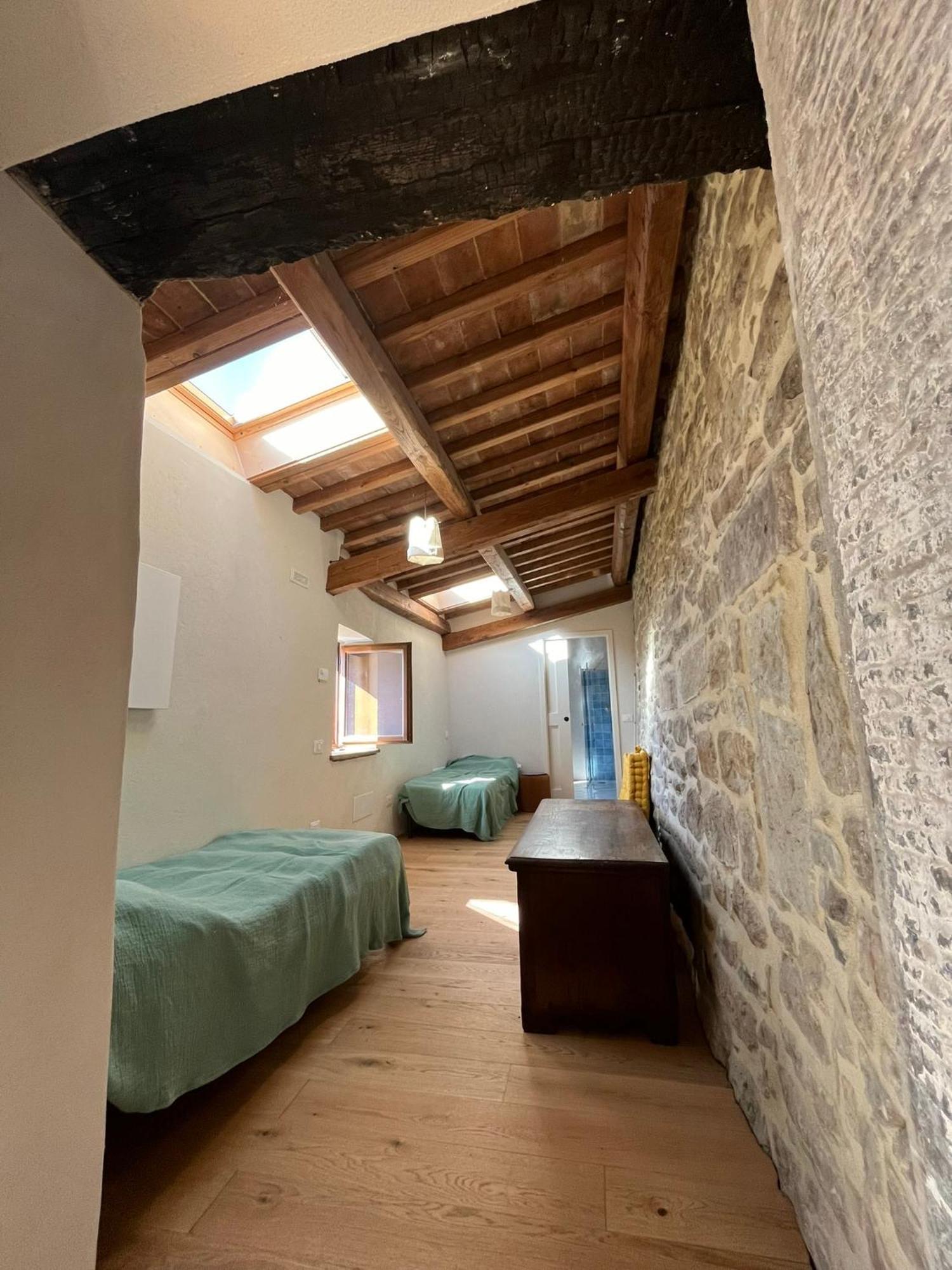 Bio Agriturismo Alba Etrusca Di Cortona - Organic Farmhouse- Appartamento Lavanda-Appartamento Rosmarino - Vasca Idromassaggio Esterna Poggioni Buitenkant foto
