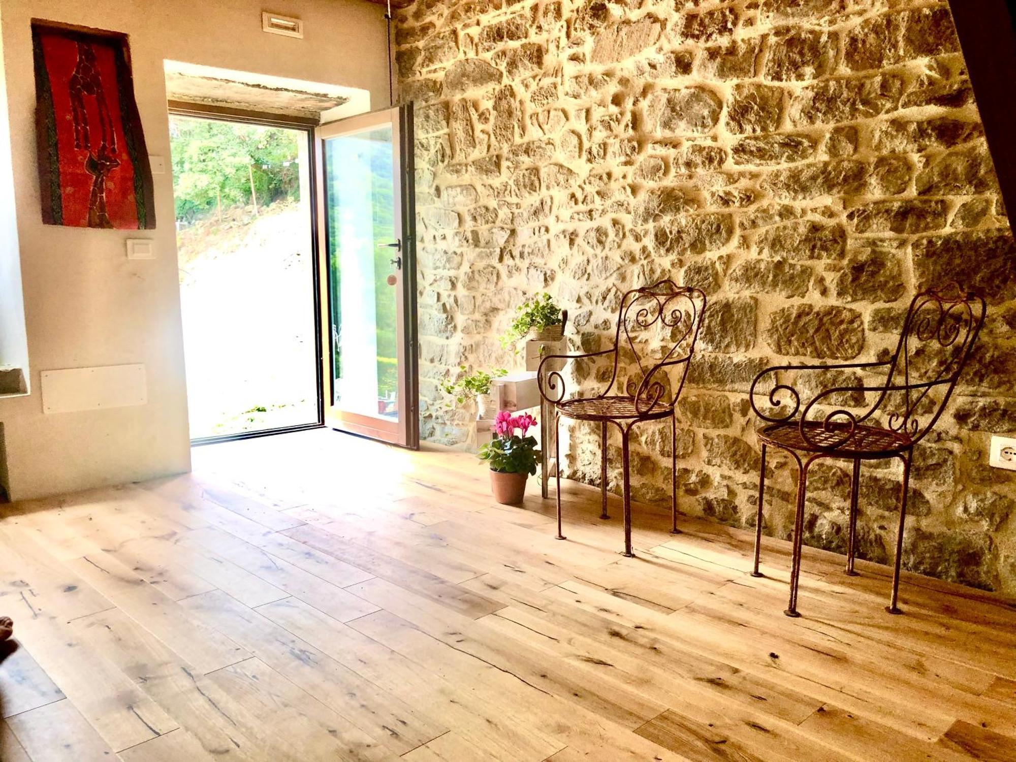 Bio Agriturismo Alba Etrusca Di Cortona - Organic Farmhouse- Appartamento Lavanda-Appartamento Rosmarino - Vasca Idromassaggio Esterna Poggioni Buitenkant foto
